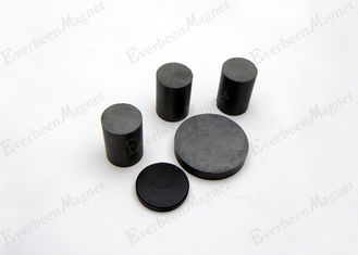 China Ronde Kleine Ceramische Magneten voor Sensoren/Knopen/Ambachten, As Gemagnetiseerde Ceramische Schijfmagneten leverancier