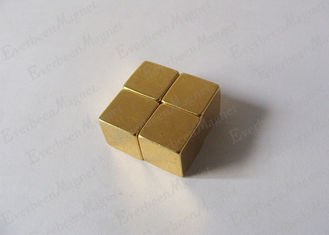 China De het Blokmagneten van het kubusneodymium bedekten de Gouden Graad van N35 met een laag 5 * 5 * 5 mm 80 Celsius leverancier