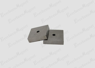 China De hoge Overblijvende Permanente Magneten van Inductiealnico met Gat het Werk Temperatuur 550 - 600 °C leverancier