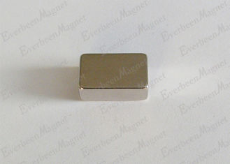 China N50 Magneten 1 „X 1/2“ de Dikte Hoge Energie 1/4 van X „van het Blok Permanente Neodymium leverancier