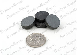 China Magneten Dia van het schijf de Ceramische Permanente Harde Ferriet 20 mm die axiaal voor Knopen worden gemagnetiseerd leverancier