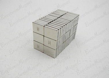 China N35H de Magneten van de neodymiumzeldzame aarde blokkeren 20 * 15 * 4mm Met beperkte verliezen Op hoge temperatuur van Onomkeerbaar verdeler