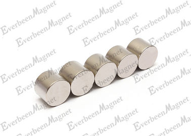 China Diametraal Gemagnetiseerde Cilindermagneet 3/16“ dia x 3/8“ dik voor Elektrische Producten verdeler